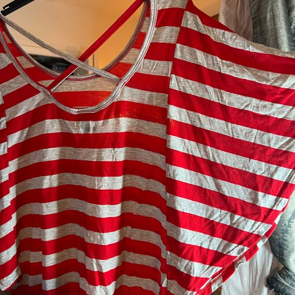 Red Striped Crop Shirt Wide Sleeves Medium - Picture 5 of 5